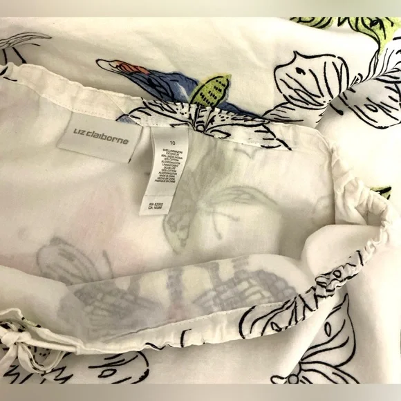 Liz Claiborne White Linen Skirt with Butterfly Print - Picture 8 of 13